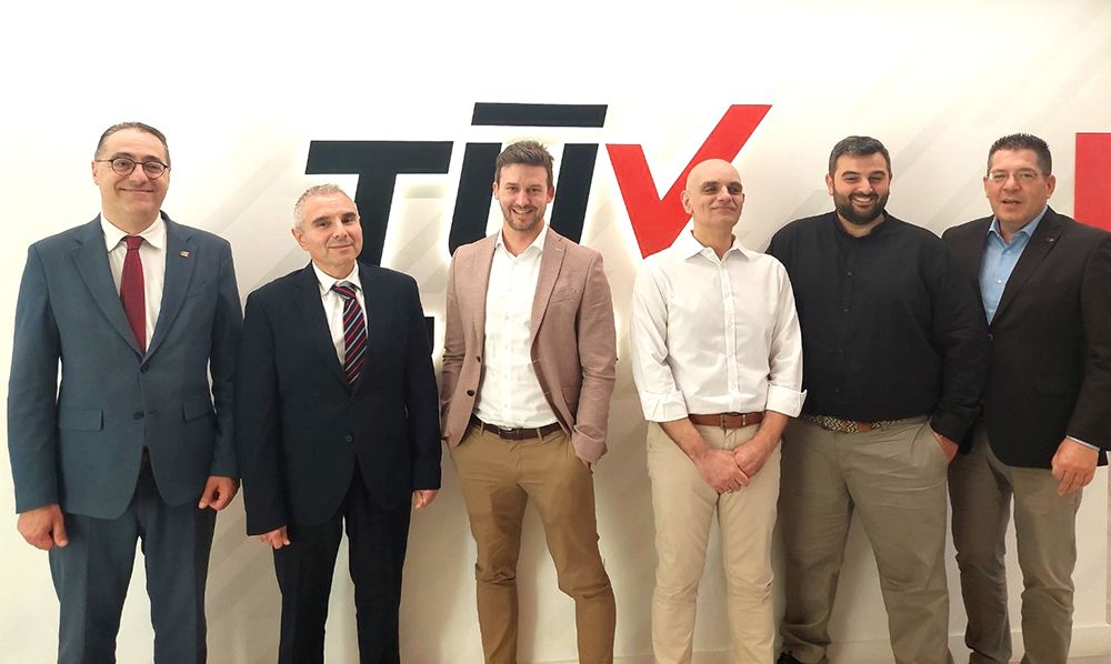 v.l.n.r.: Ioannis Kallias, Elias Parlavantzas, Christoph Vogel, Christos Anthis, George Baras und Konstantinos Gkiokas | (c) TÜV AUSTRIA