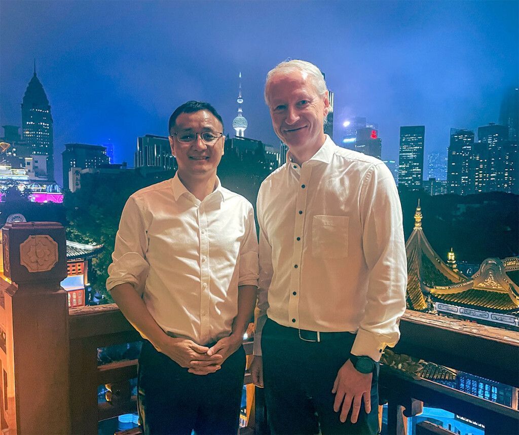 From Beijing to Shanghai, Dr. Stefan Haas´ (r) recent business trip to China with Ivan Huang (l), TÜV AUSTRIA China´s managing director, showcased TÜV AUSTRIA’s pivotal role in connecting industries, governments, and cultures.